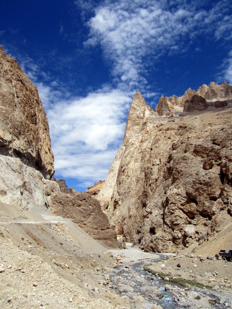 On the road through Ladakh